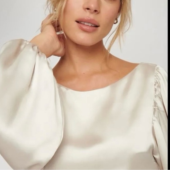 Dynamite NWT XS satin dress - Picture 3 of 4